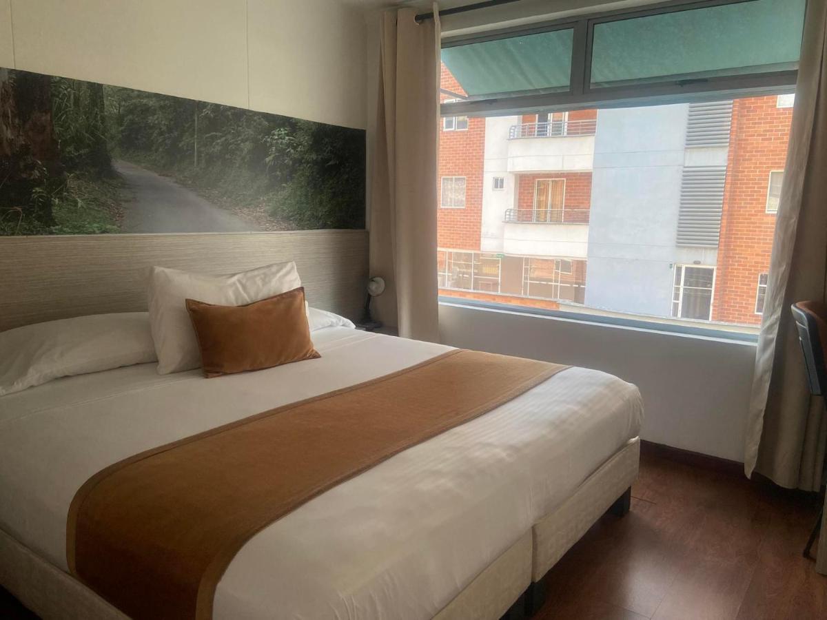 Portón Hotel Sabaneta