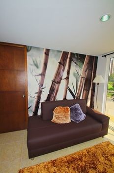 Portón Hotel Sabaneta